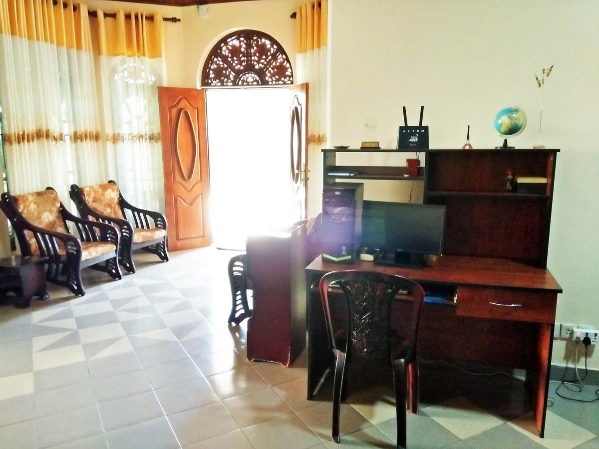 Ruslanka Homestay Ettukala Екстериор снимка