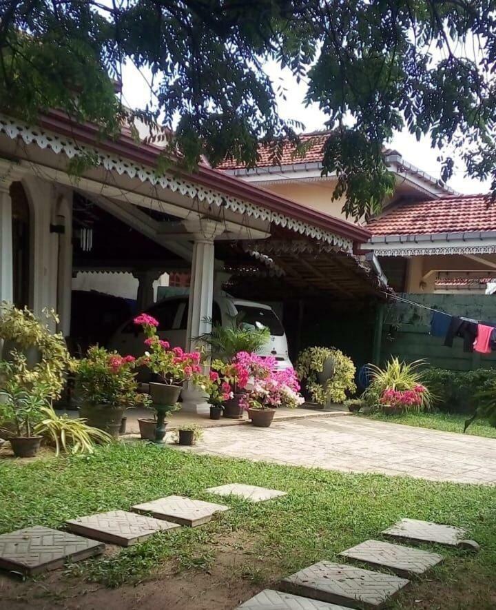 Ruslanka Homestay Ettukala Екстериор снимка