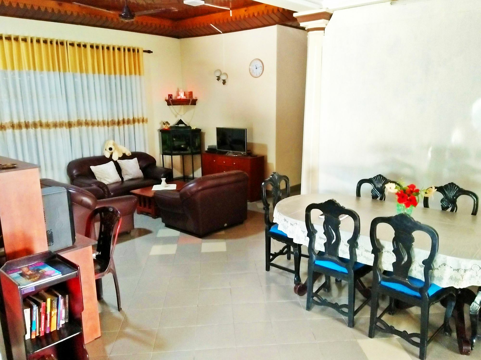 Ruslanka Homestay Ettukala Екстериор снимка